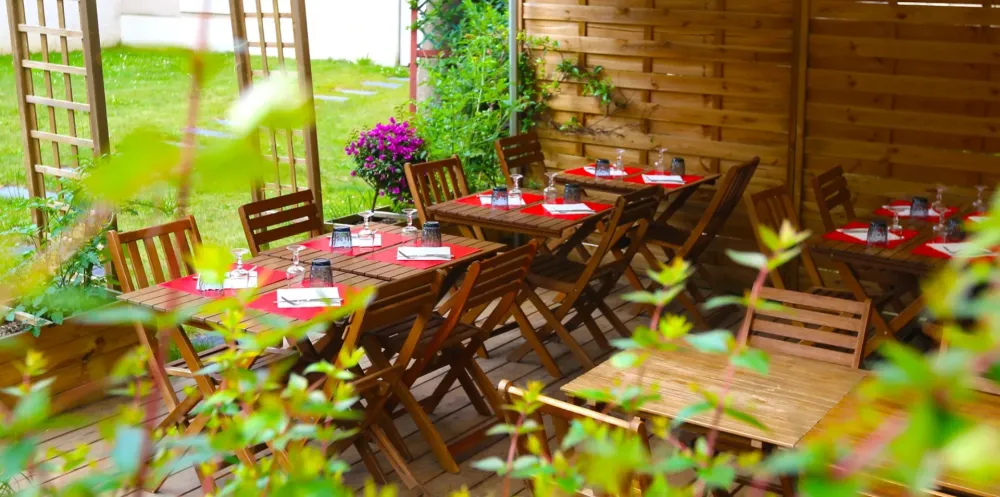 Restaurant avec terrasse à Les Ponts de Cé