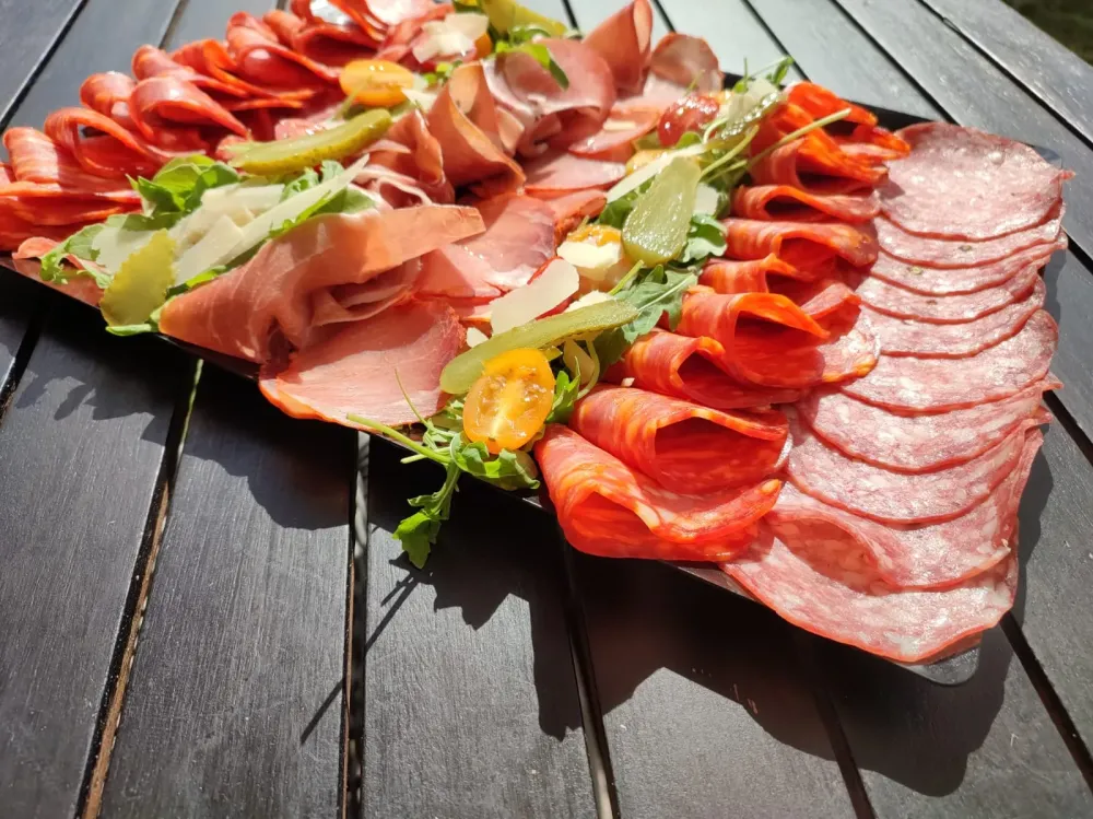 le-san-marco-restaurant-a-Les-Ponts-de-Ce-traiteur-14