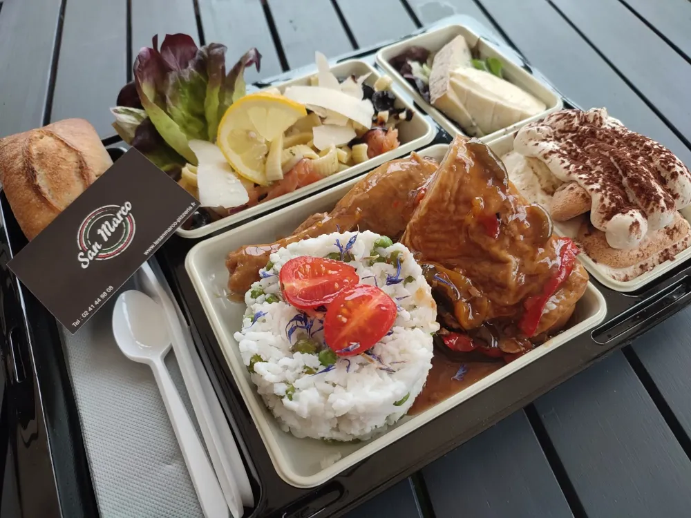 le-san-marco-restaurant-a-Les-Ponts-de-Ce-traiteur-9